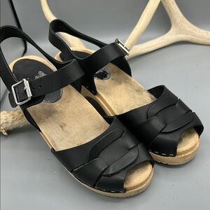Black Leather Women's Sandals